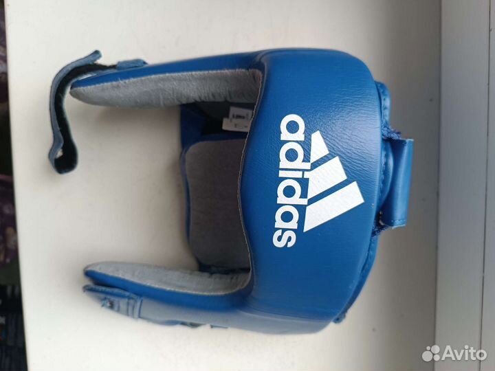 Боксерский шлем adidas