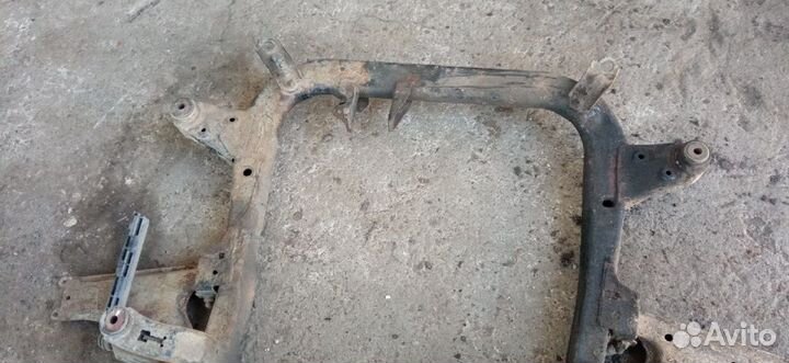 Балка подвески передняя (подрамник) Opel Astra G