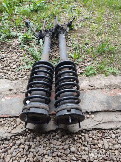 Стойка передние к Мерседес мл