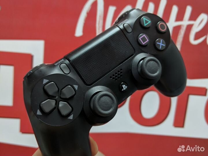 Игровая приставка Sony PS4 Pro 1Tb + 2 джойстика