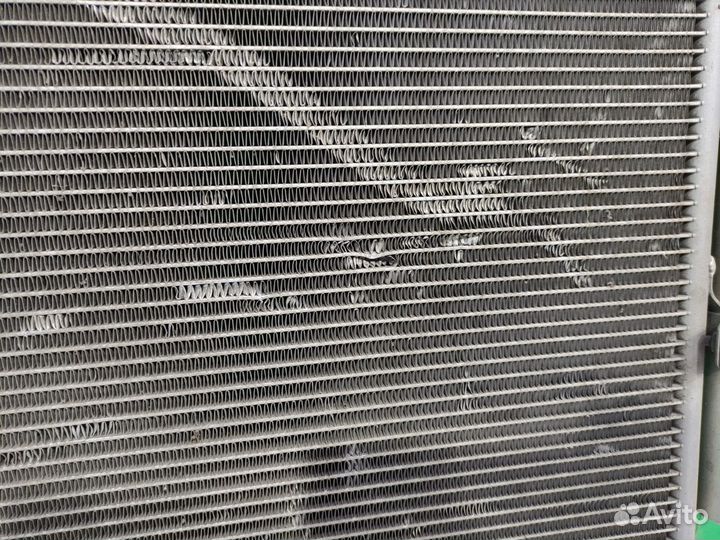 Радиатор кондиционера Land Rover Range Rover Vogue