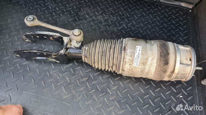 7p5616040al Амортизатор передний Porsche Cayenne 2