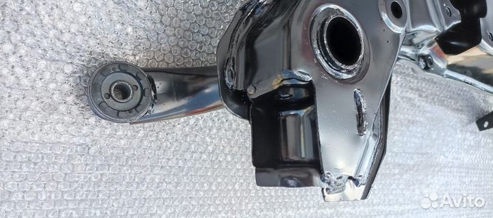 Передний подрамник Hyundai Getz 624011C200