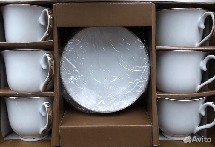 Сервиз чайный (чайные пары) белый с золотом