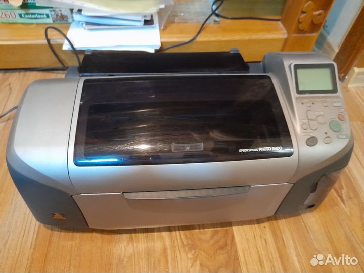 Цветной струйный принтер