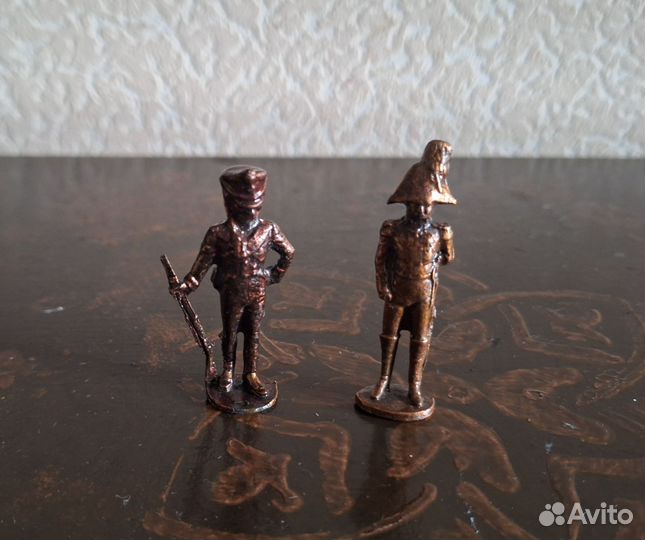 Металлические солдатики