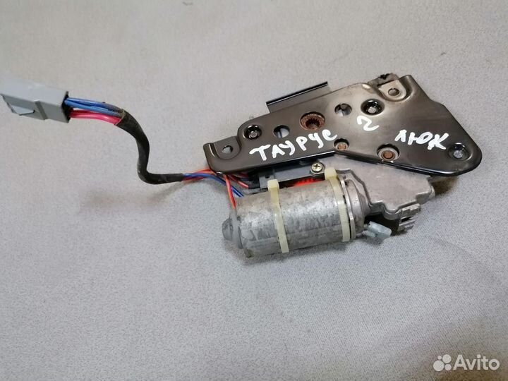 Моторчик Люка Ford Taurus 2 1992-1996