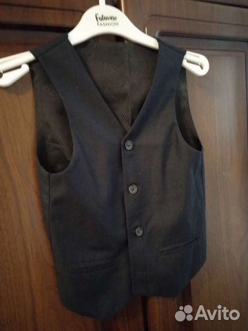 Жилетка для мальчика школьная