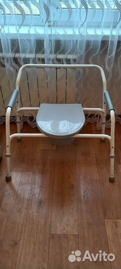 Стул туалет для пожилых и инвалидов