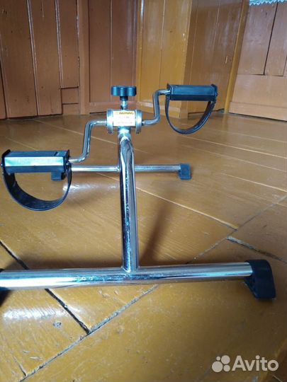 Велотренажер педальный для ног и рук