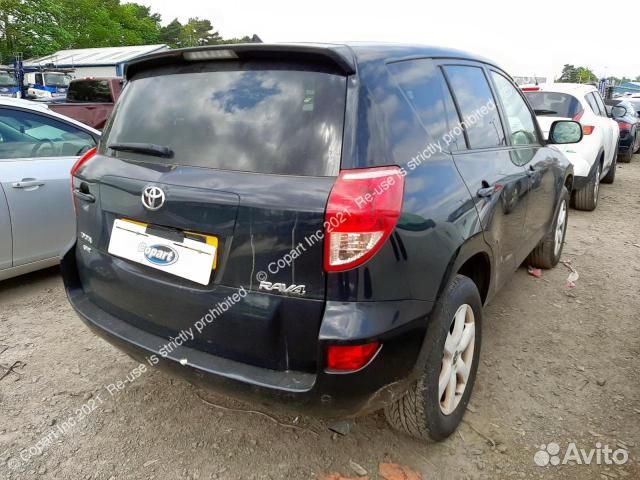 Бампер задний на Toyota Rav 4 2006-2008 г