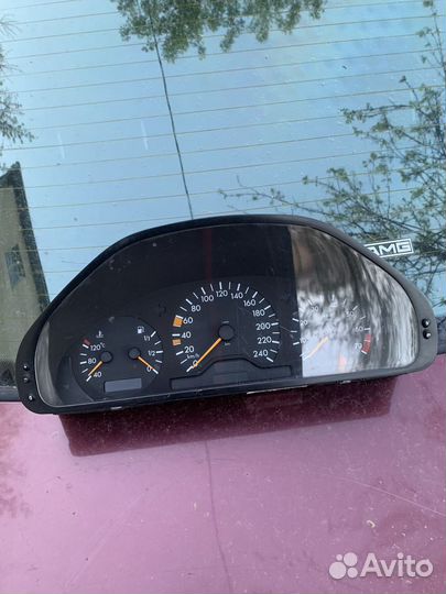 Щиток приборов mercedes w202