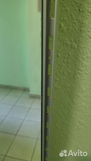 Зеркало настенное в раме