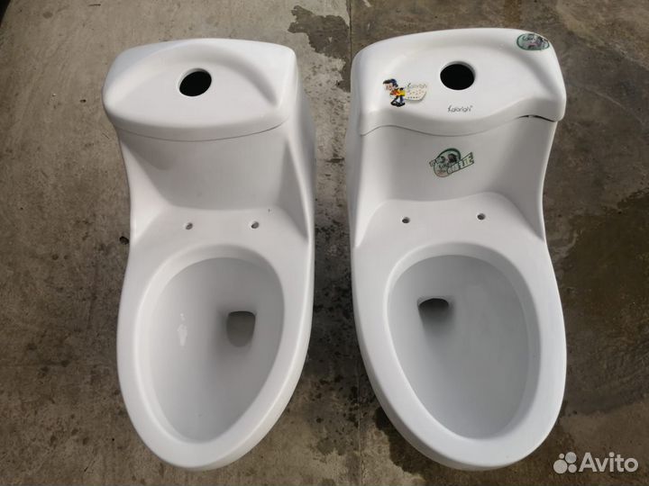 Унитаз новый