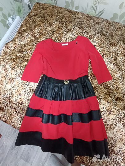 Нарядное платье