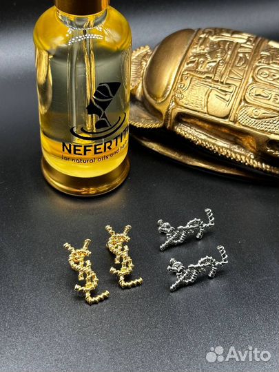 Серьги гвоздики ysl винтаж