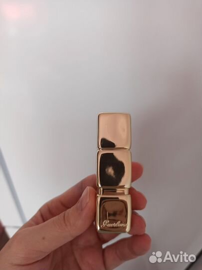 Помада Guerlain kiss kiss 829 тон