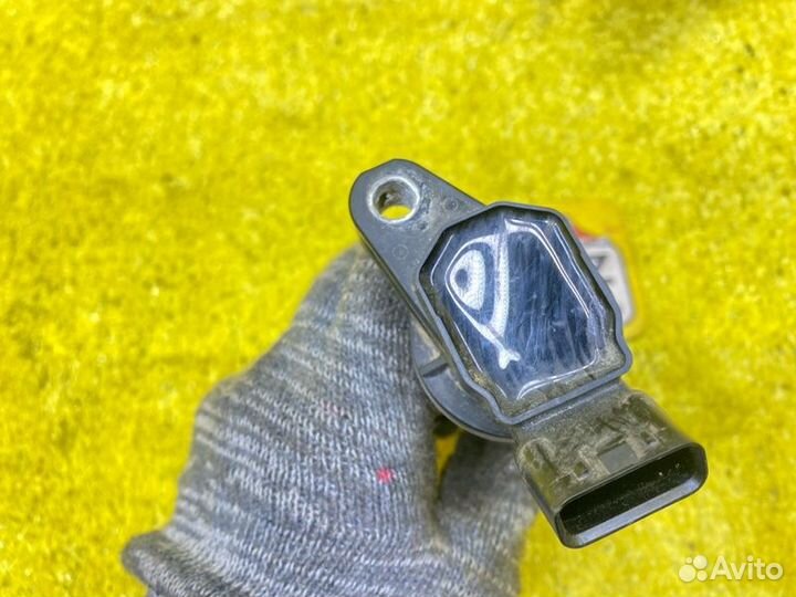 Катушка зажигания передняя Toyota 138907