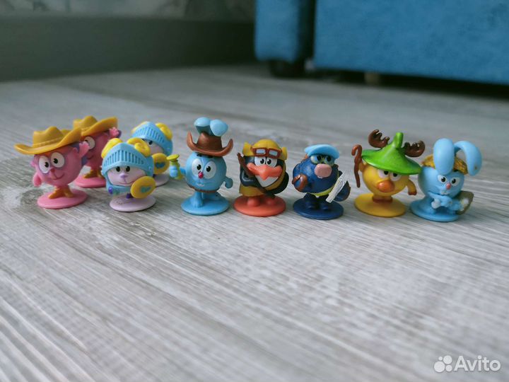 Игрушки из киндера сюрприза Смешарики и другие