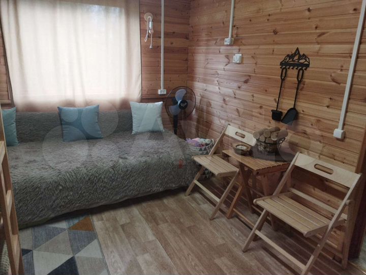 Дом 50 м² на участке 5 сот.