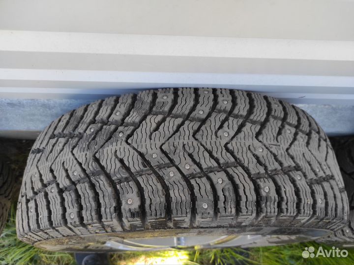 Колеса зимние 215/65 r16