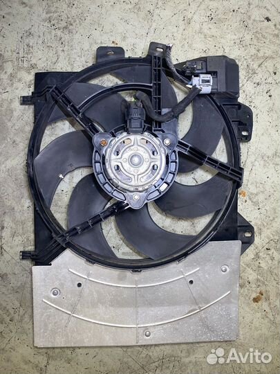 Диффузор радиатора Peugeot 207 WC 9653825880