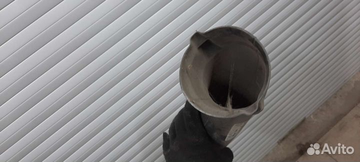 Воздуховод пер. П. Cadillac Cts 2/2009