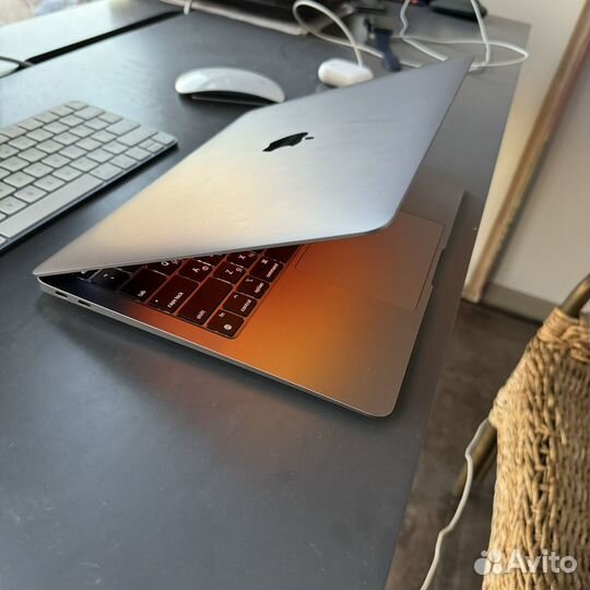 Apple MacBook Air 13 2020 m1