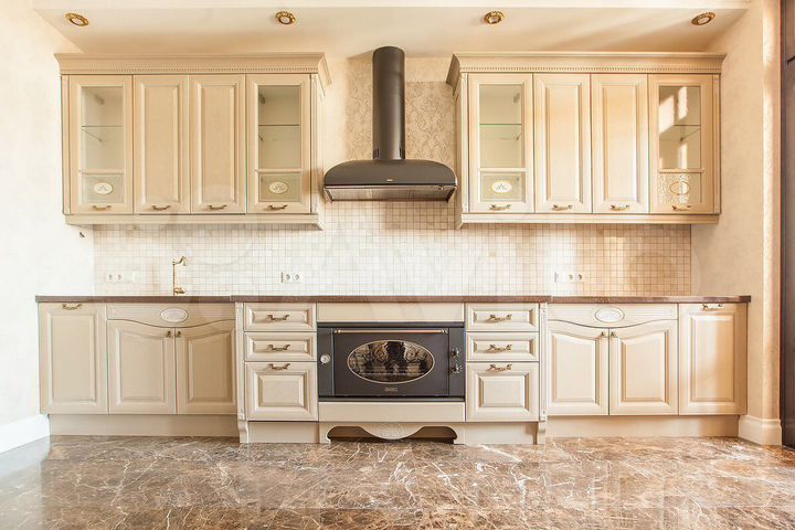 4-к. квартира, 160 м², 13/15 эт.