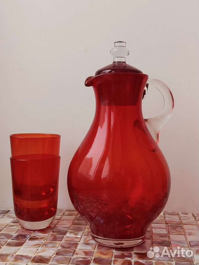 Кувшин, графин со стаканами из рубинового стекла