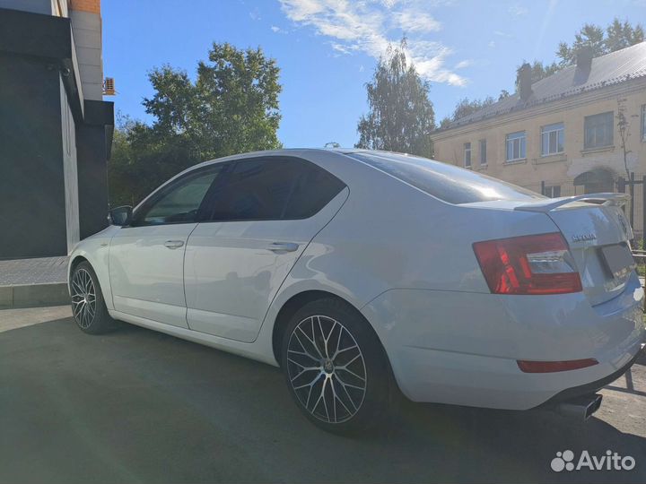 Skoda Octavia 1.4 МТ, 2015, 185 000 км