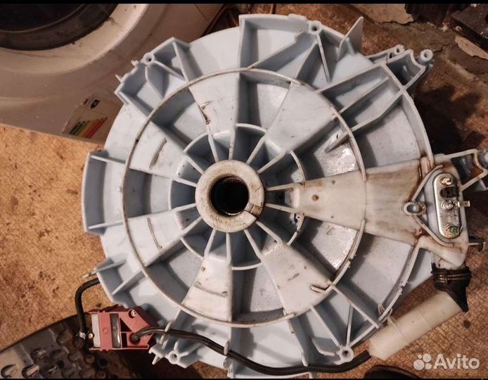 Стиральная машина Bosch Logixx 8 по деталям