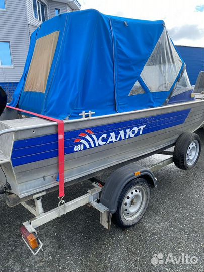 Лодка с мотором