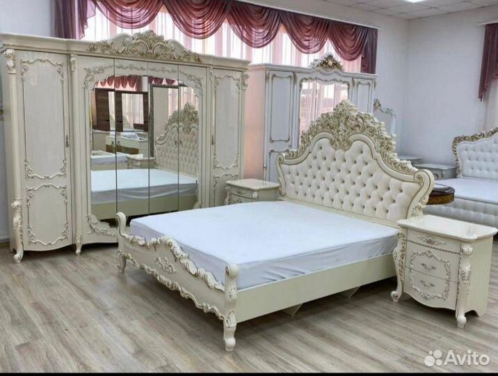 Спальная венеция стайл