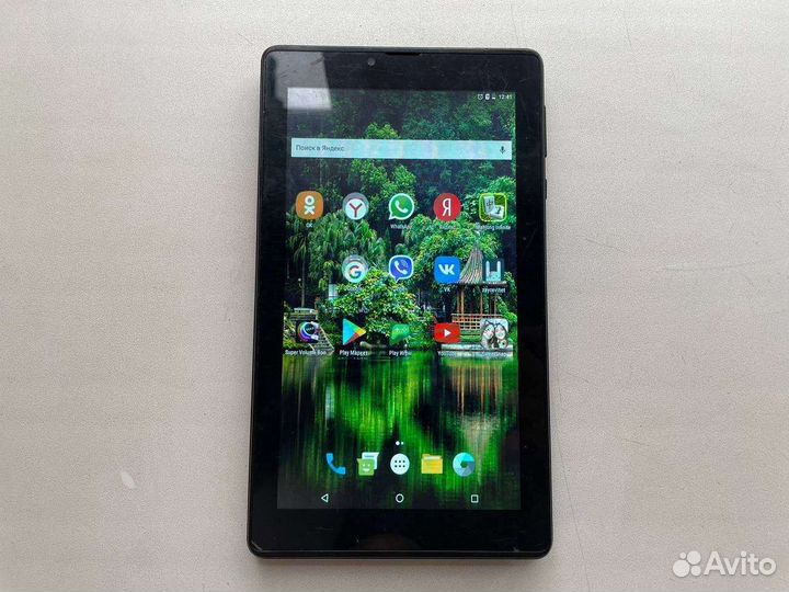 Планшет Digma 7547S