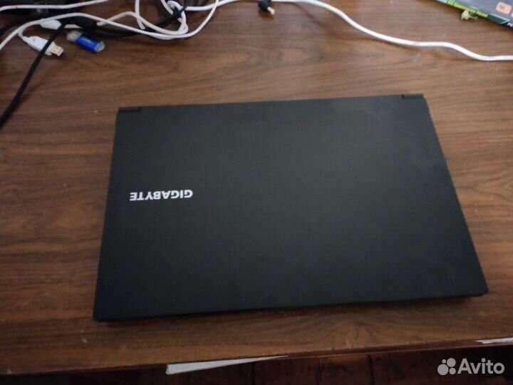 Игровой ноутбук gigabyte