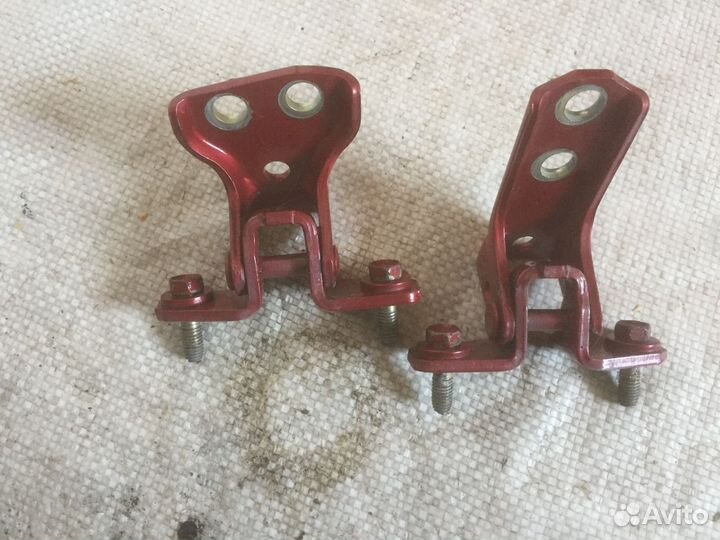 Петли двери задней Мицубиси Лансер 9