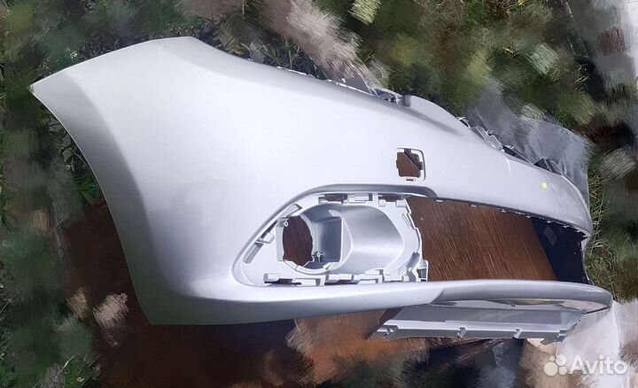 Rеnаult Sаndеro бампер серебро 2014г