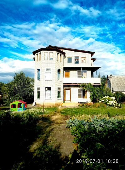 Дача 183 м² на участке 8 сот.