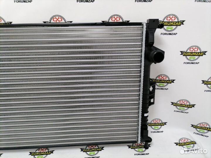 Радиатор охлаждения двигателя Ford Mondeo-Iv