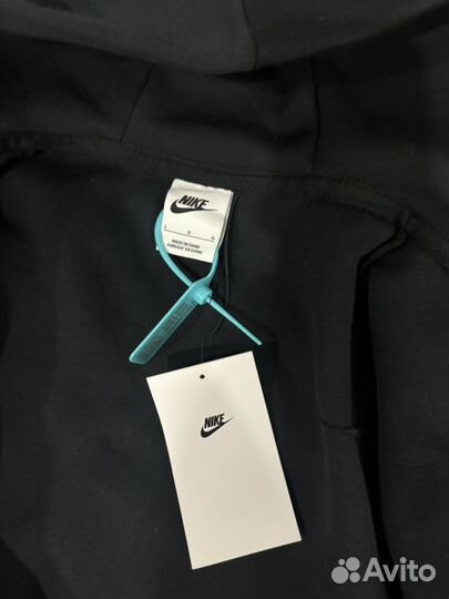 Nike tech fleece black