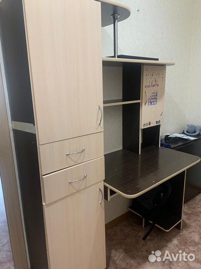 Компьютерный стол