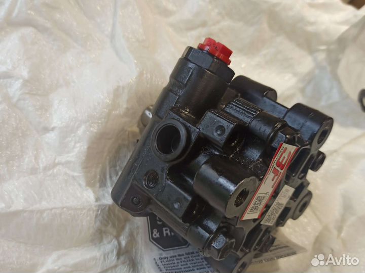 Насос гидроусилителя Dodge caravan