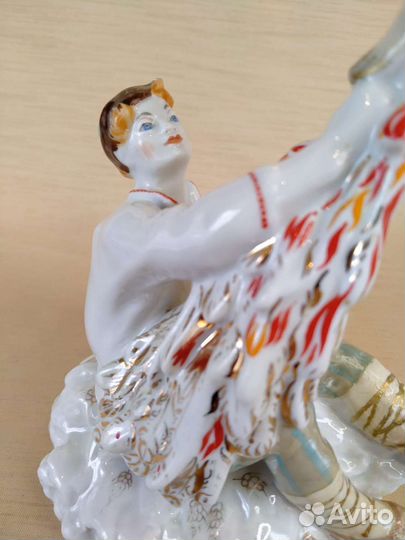 Статуэтка Иван Царевич с Жар-птицей лфз