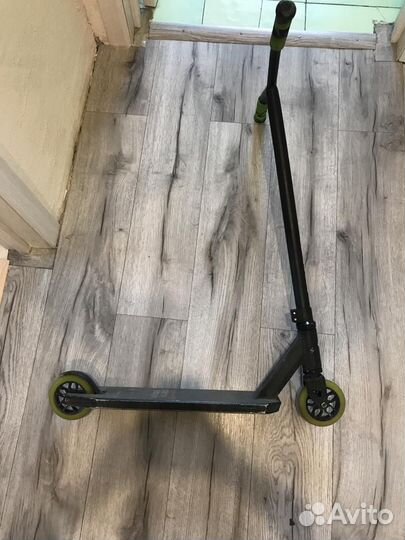 Трюковый самокат Duker 202
