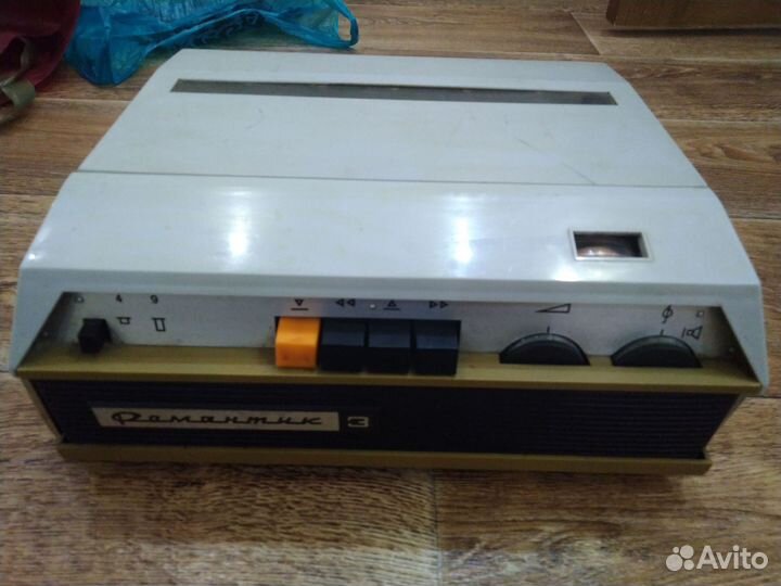 Магнитофон романтик 3