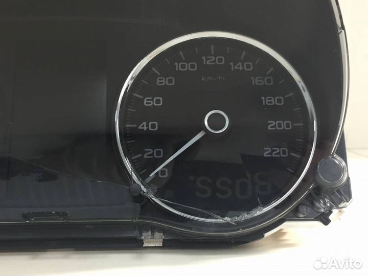 Б/У Панель приборов 8100C589 mitsubishi