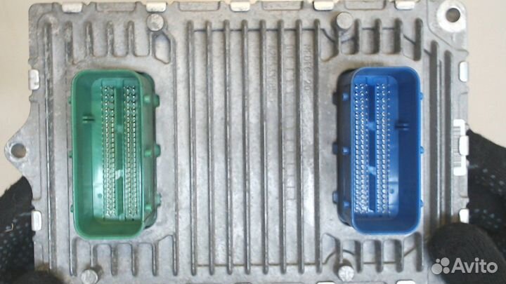 Блок управления двигателем Jeep Cherokee 2013, 201