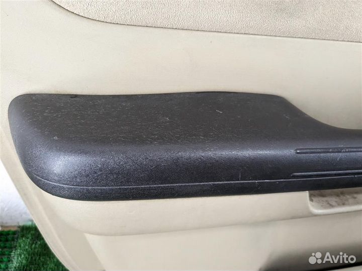 Обшивки дверей комплект Nissan X-Trail T30 2003