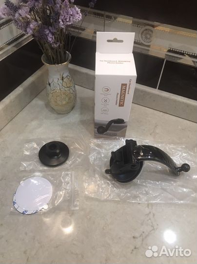 Держатель для телефона в машину